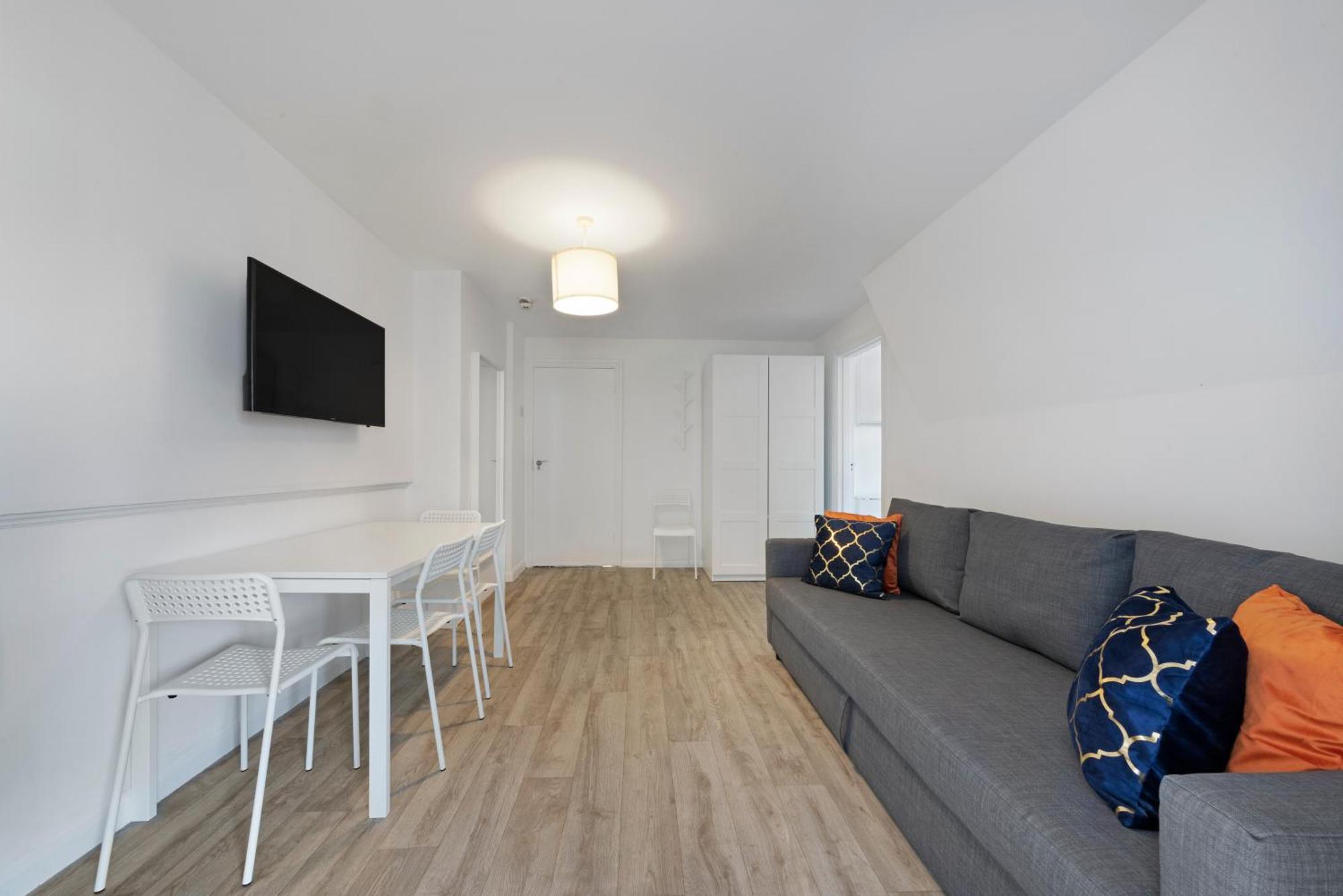 One Bedroom Flat Opposite Archway Station Londra Exterior foto